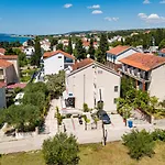 With Parking Space Biograd Na Moru, Biograd - 21048 Appartement