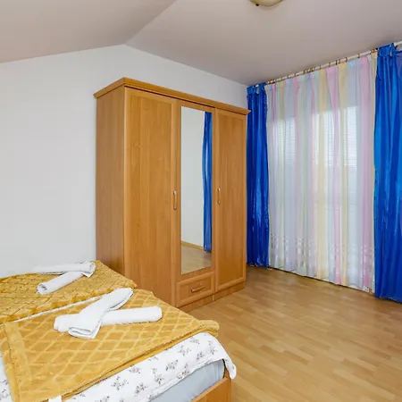 Apartmán With Parking Space Biograd Na Moru, Biograd - 21048 *