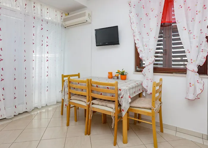 With Parking Space - 21048 Lägenhet