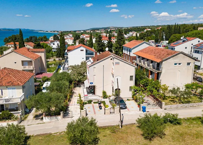 With Parking Space - 21048 Апартаменты